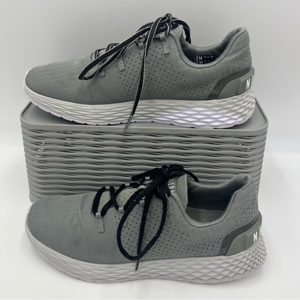 Nobull Cloud Ripstop Runner Grey and White NO ORIGINAL LACE Size W 10 M 8.5